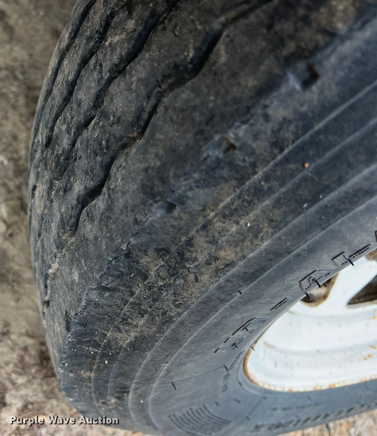 image for item DK7810 Fuel tank trailer