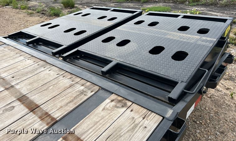 image for item DK7811 2018 Big Tex 14PH-20+5  equipment trailer