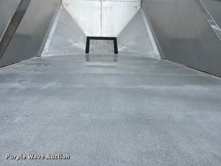 image for item DK7816 2015 Timpte  grain trailer