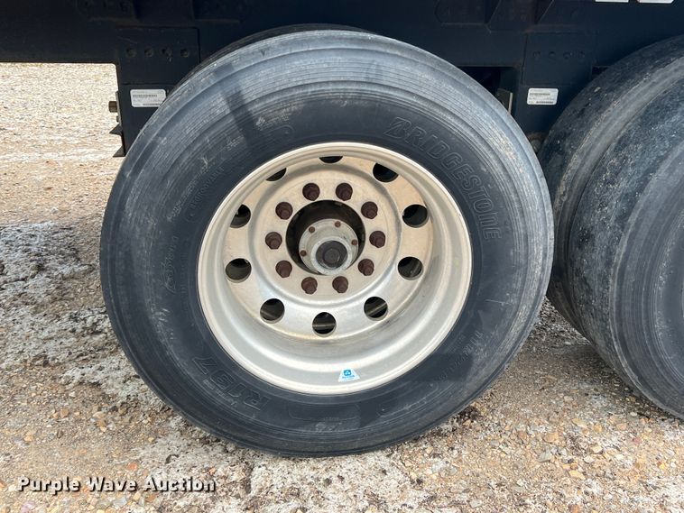 image for item DK7816 2015 Timpte  grain trailer