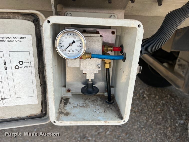 image for item DK7818 2011 Timpte Super Hopper  grain trailer