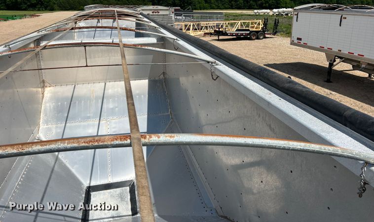 image for item DK7818 2011 Timpte Super Hopper  grain trailer