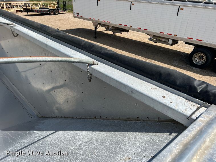 image for item DK7818 2011 Timpte Super Hopper  grain trailer