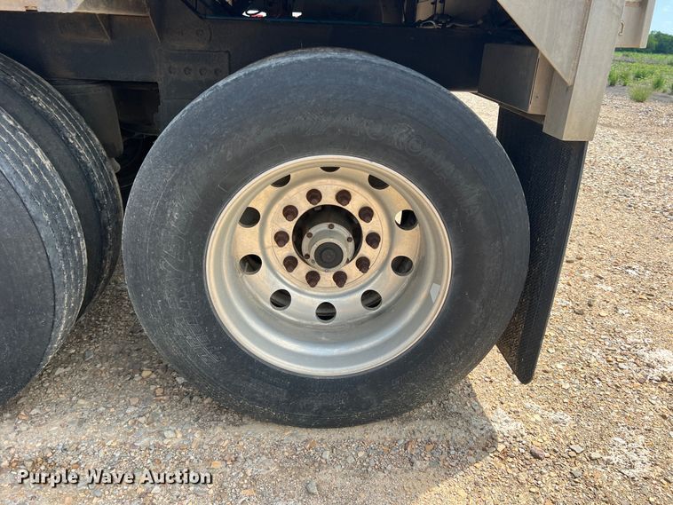 image for item DK7818 2011 Timpte Super Hopper  grain trailer