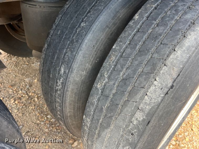 image for item DK7818 2011 Timpte Super Hopper  grain trailer