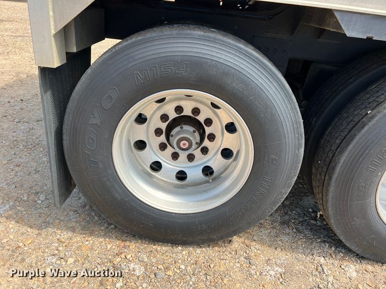 image for item DK7819 2012 Timpte Super Hopper  grain trailer