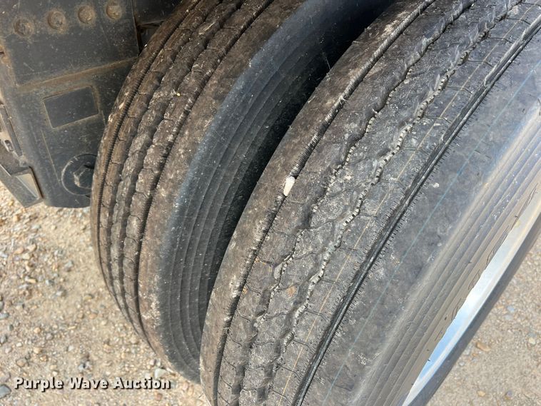 image for item DK7819 2012 Timpte Super Hopper  grain trailer