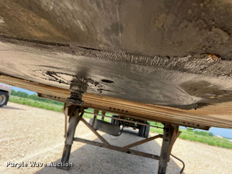 image for item DK7820 2005 Wabash  dry van trailer