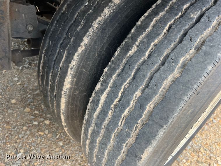 image for item DK7820 2005 Wabash  dry van trailer