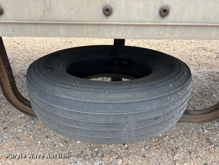 image for item DK7820 2005 Wabash  dry van trailer