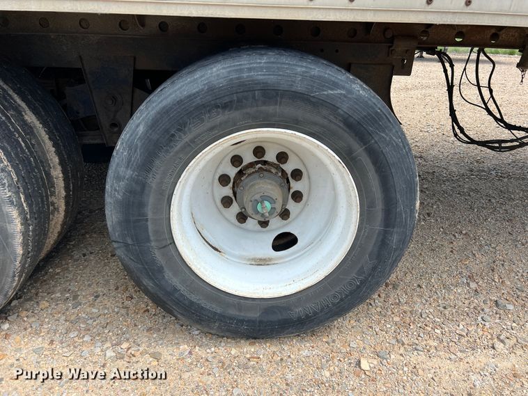 image for item DK7820 2005 Wabash  dry van trailer