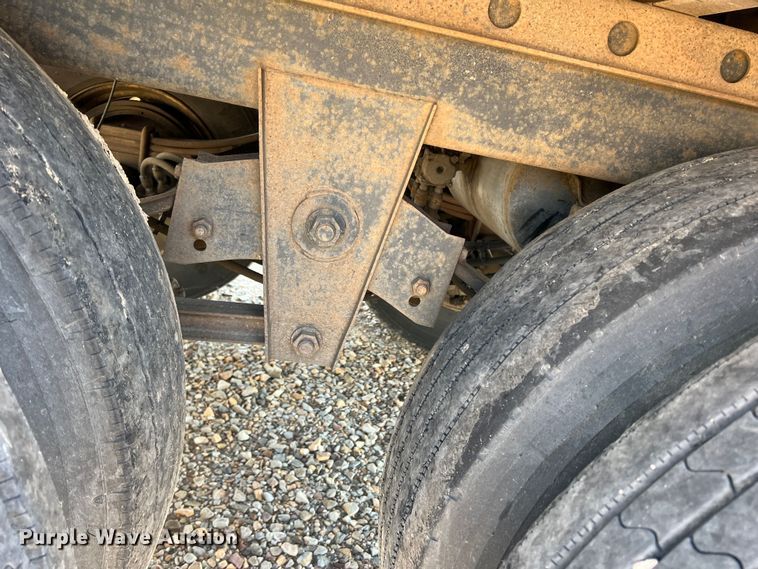 image for item DK7821 2005 Wabash  dry van trailer