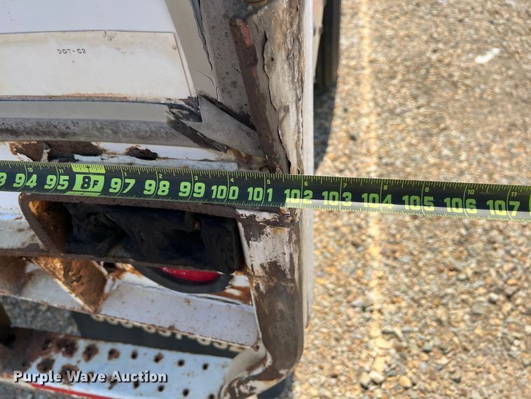 image for item DK7821 2005 Wabash  dry van trailer