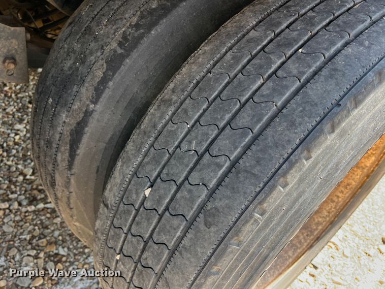 image for item DK7821 2005 Wabash  dry van trailer