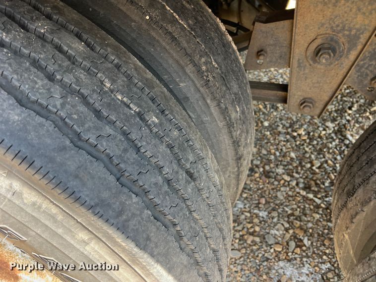 image for item DK7821 2005 Wabash  dry van trailer