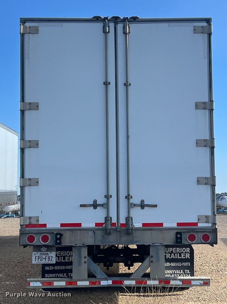 image for item DK7822 2007 Hyundai  dry van trailer