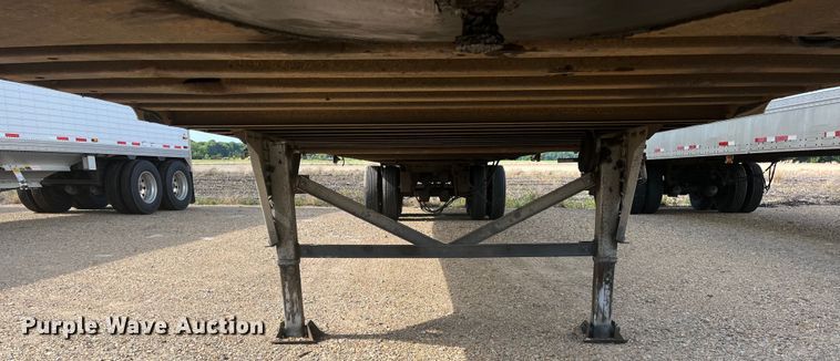 image for item DK7822 2007 Hyundai  dry van trailer