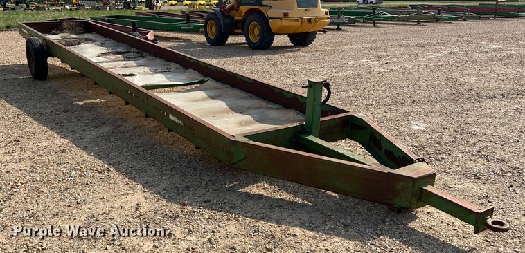 image for item DK7823 Feed trough trailer