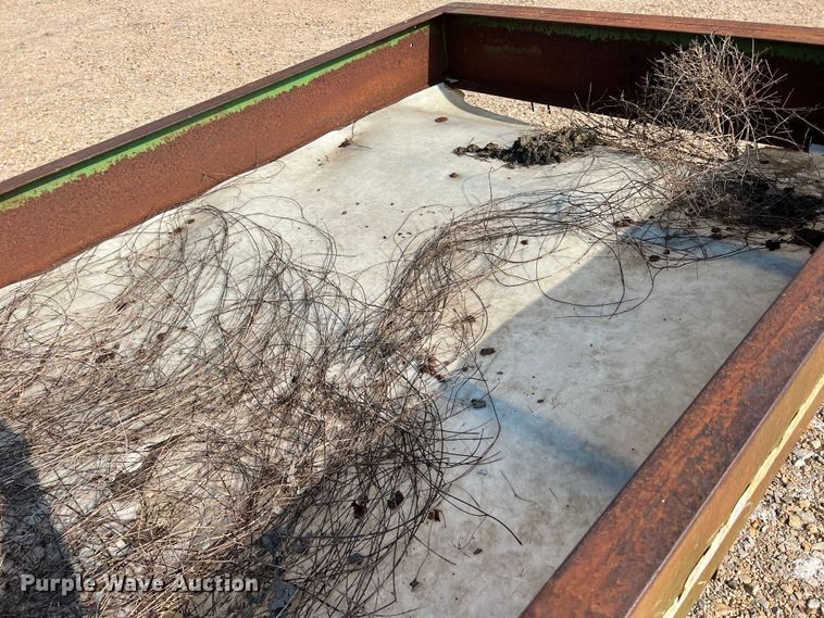 image for item DK7823 Feed trough trailer