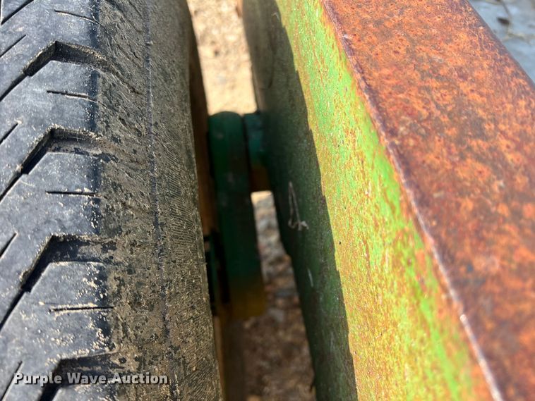 image for item DK7823 Feed trough trailer