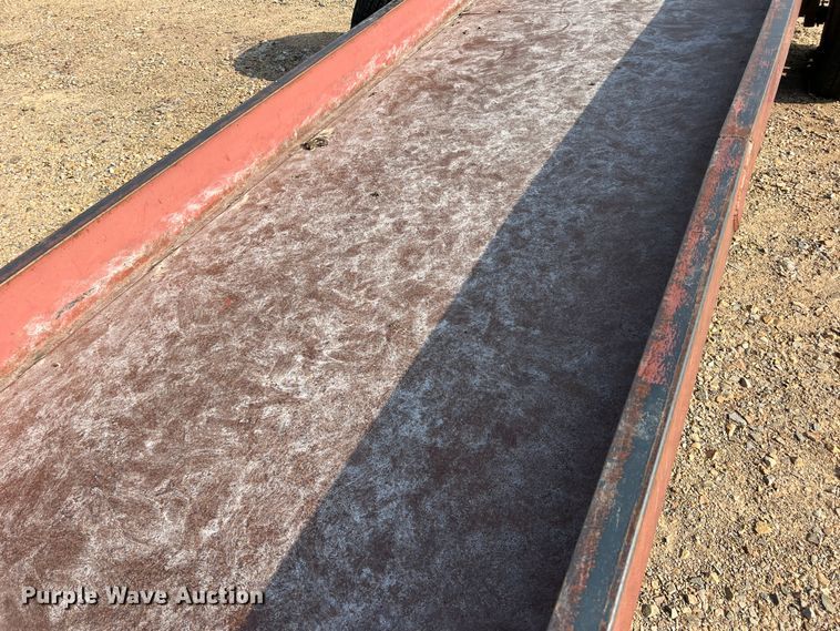 image for item DK7824 H&S  feed trough trailer