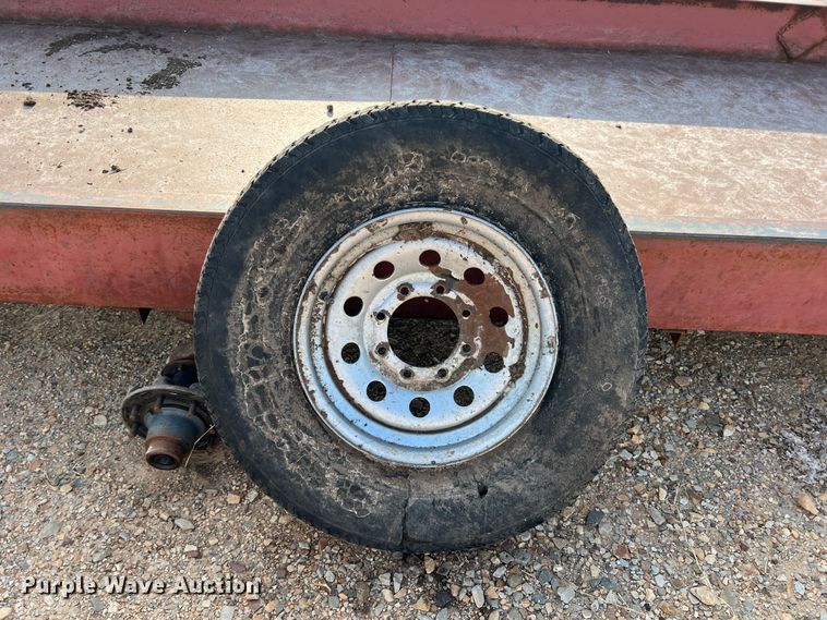 image for item DK7824 H&S  feed trough trailer