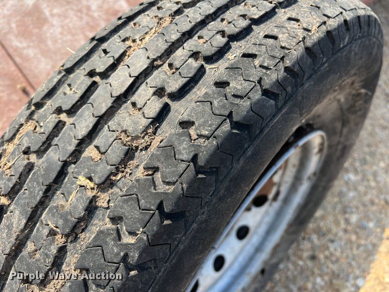 image for item DK7824 H&S  feed trough trailer