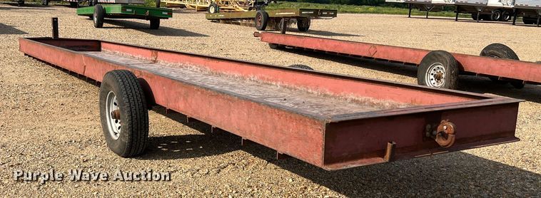 image for item DK7826 H&S  feed trough trailer
