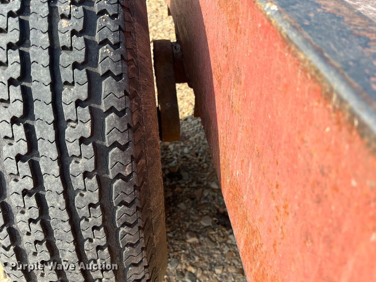 image for item DK7827 H&S  feed trough trailer