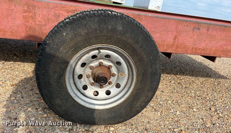 image for item DK7827 H&S  feed trough trailer