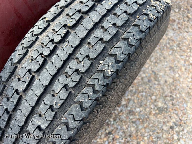 image for item DK7827 H&S  feed trough trailer