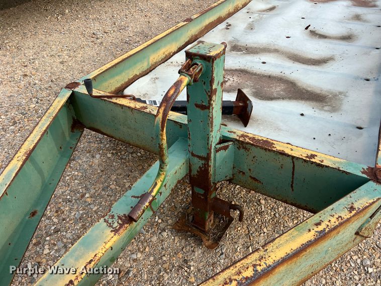 image for item DK7830 Feed trough trailer