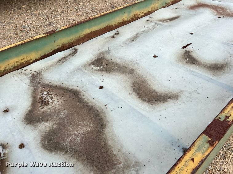 image for item DK7830 Feed trough trailer