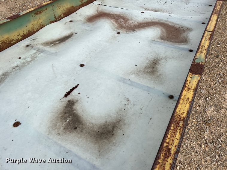 image for item DK7830 Feed trough trailer