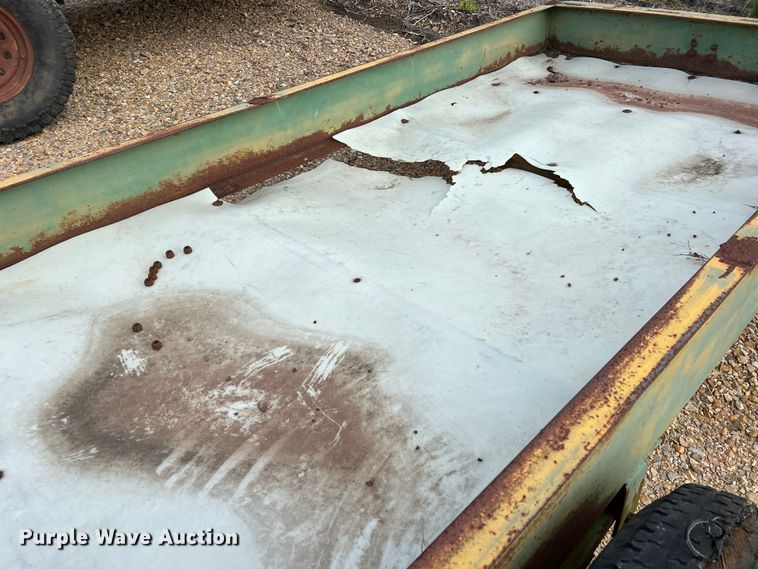 image for item DK7830 Feed trough trailer