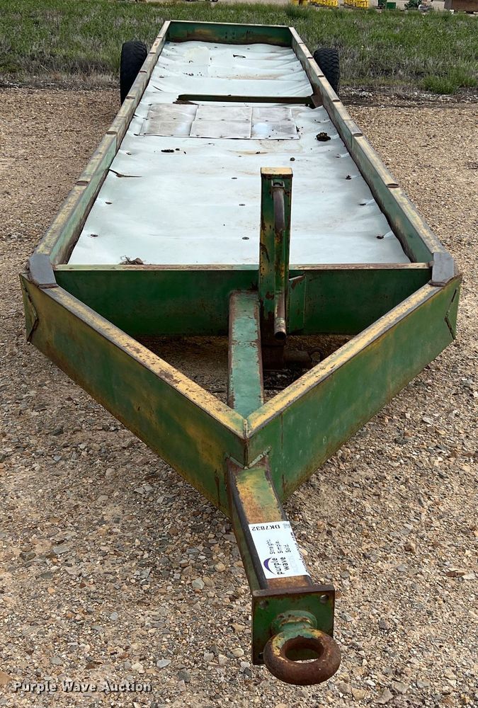 image for item DK7832 Feed trough trailer