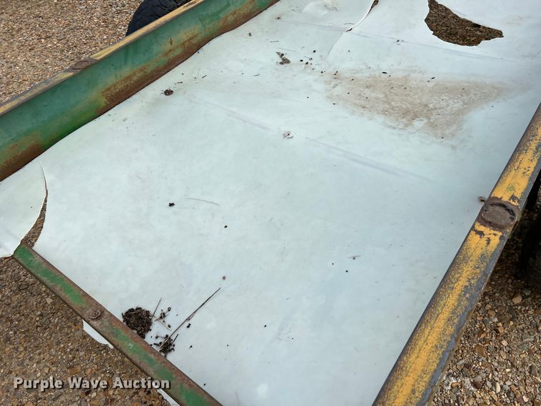 image for item DK7832 Feed trough trailer