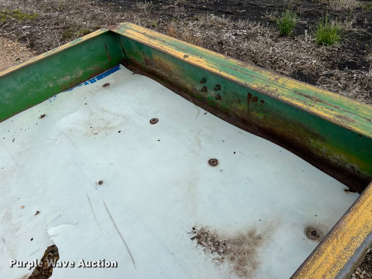 image for item DK7832 Feed trough trailer