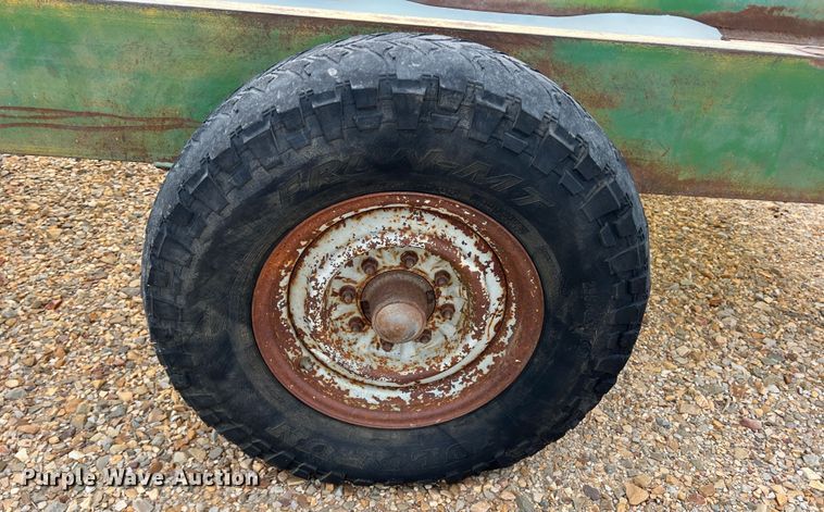 image for item DK7832 Feed trough trailer