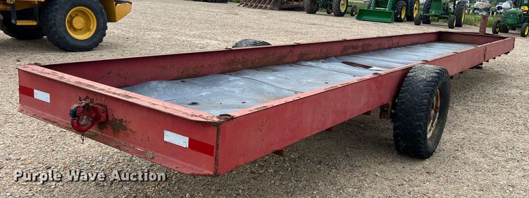 image for item DK7833 Feed trough trailer