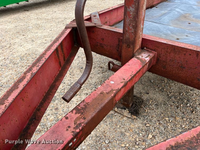 image for item DK7833 Feed trough trailer