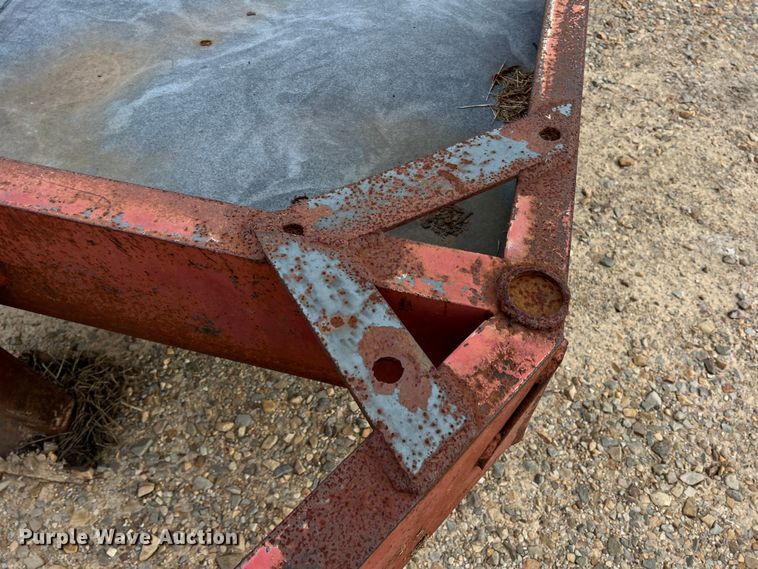 image for item DK7833 Feed trough trailer