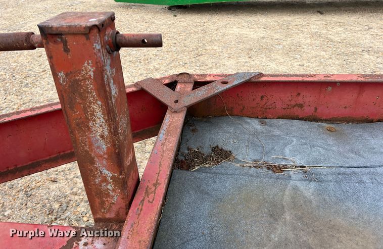 image for item DK7833 Feed trough trailer