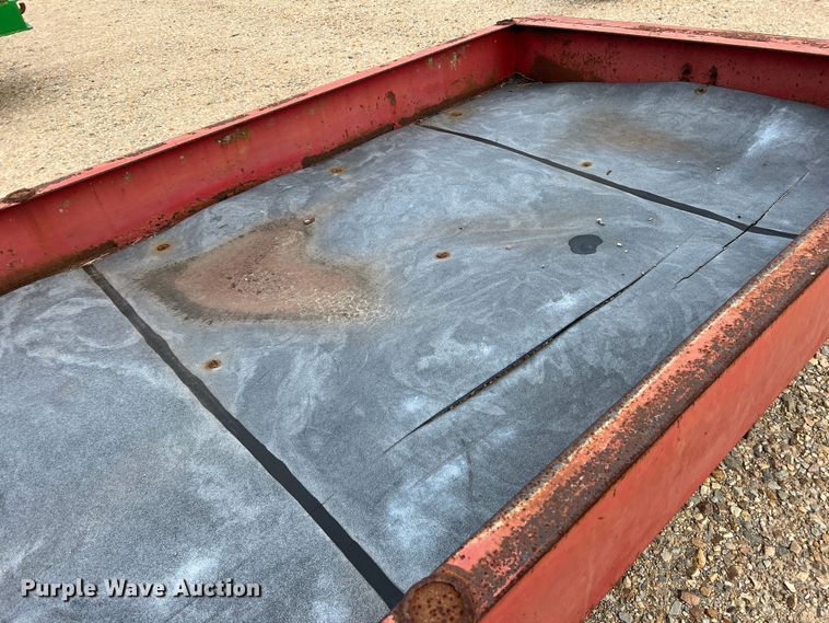 image for item DK7833 Feed trough trailer