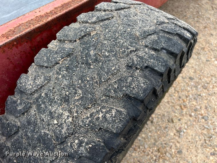 image for item DK7833 Feed trough trailer