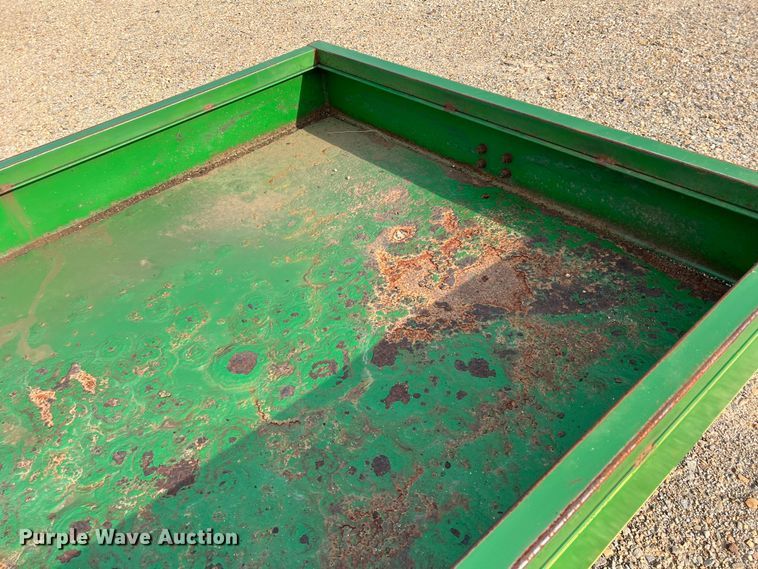 image for item DK7839 Parker Performance  feed trough trailer