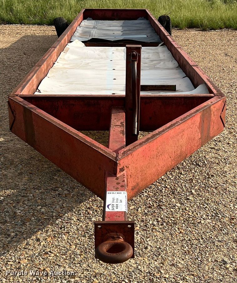 image for item DK7840 Feed trough trailer