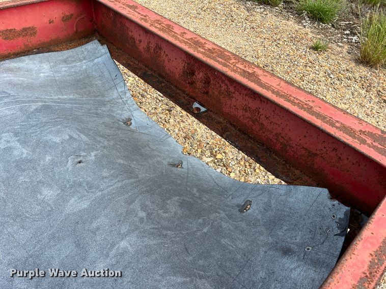 image for item DK7840 Feed trough trailer