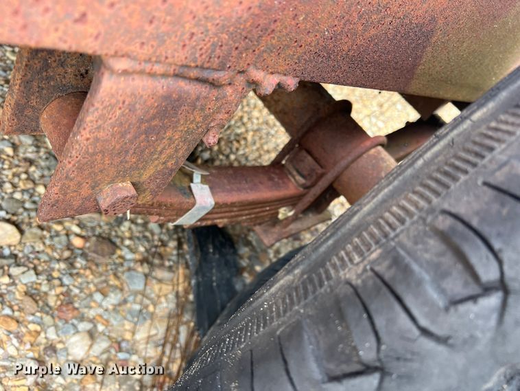 image for item DK7840 Feed trough trailer