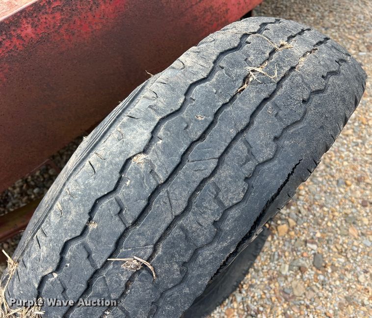 image for item DK7840 Feed trough trailer